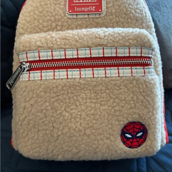 NWT - Marvel Loungefly Spider-Man backpack - Picture 8 of 9